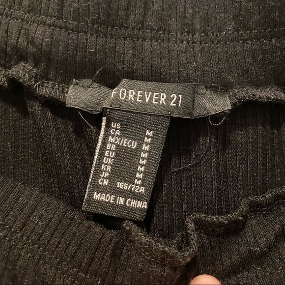 Dress with shorts - Picture 4 of 4